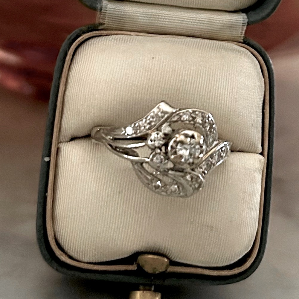 Antique 14k Diamond Ring